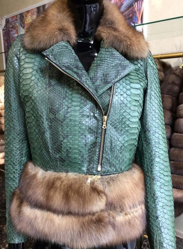 Куртка из кожи питона с мехом куницы/соболя